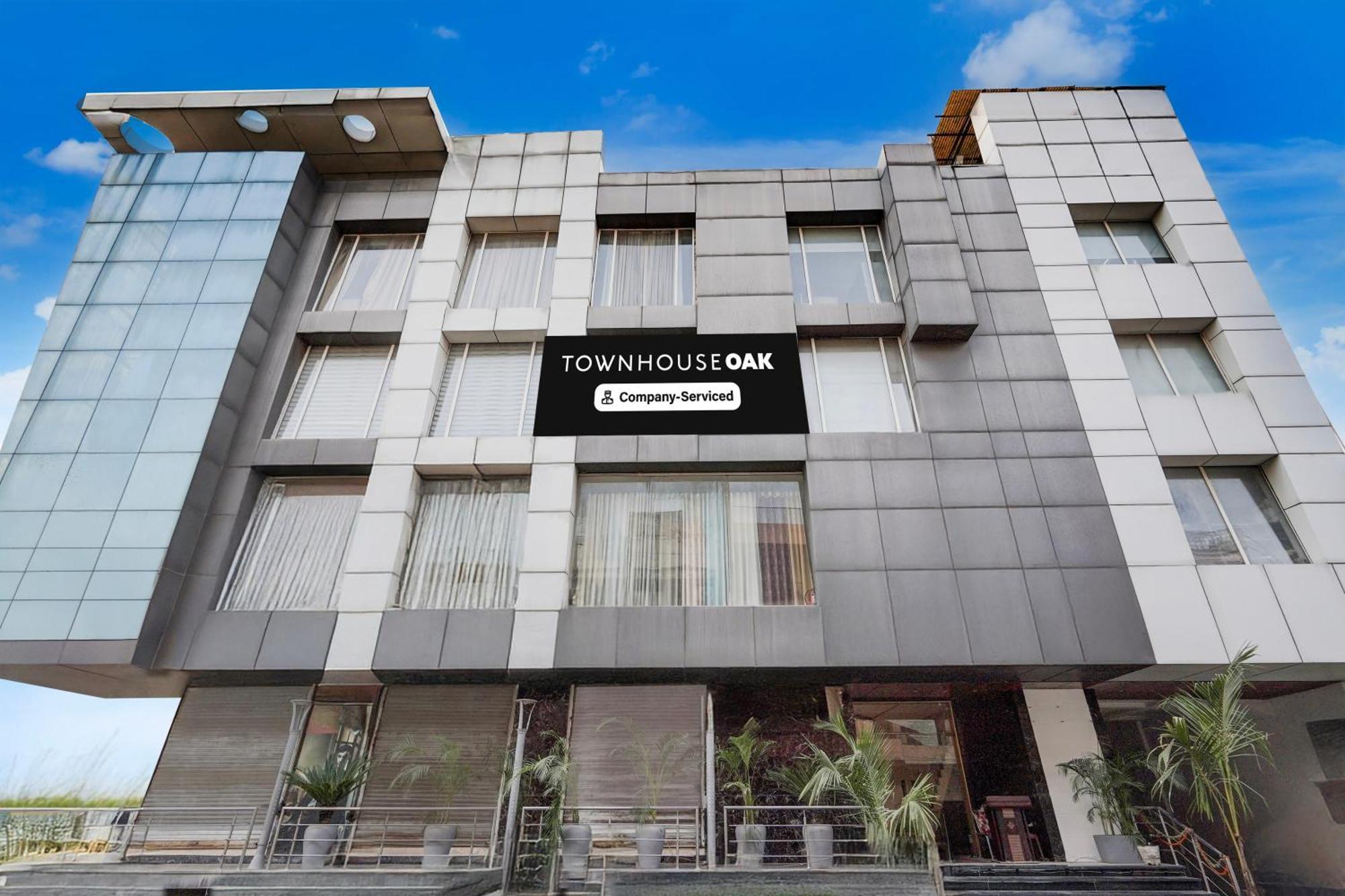 Townhouse Oak Agra Near Sultanganj Puliya Formerly Bb Grand Exterior photo